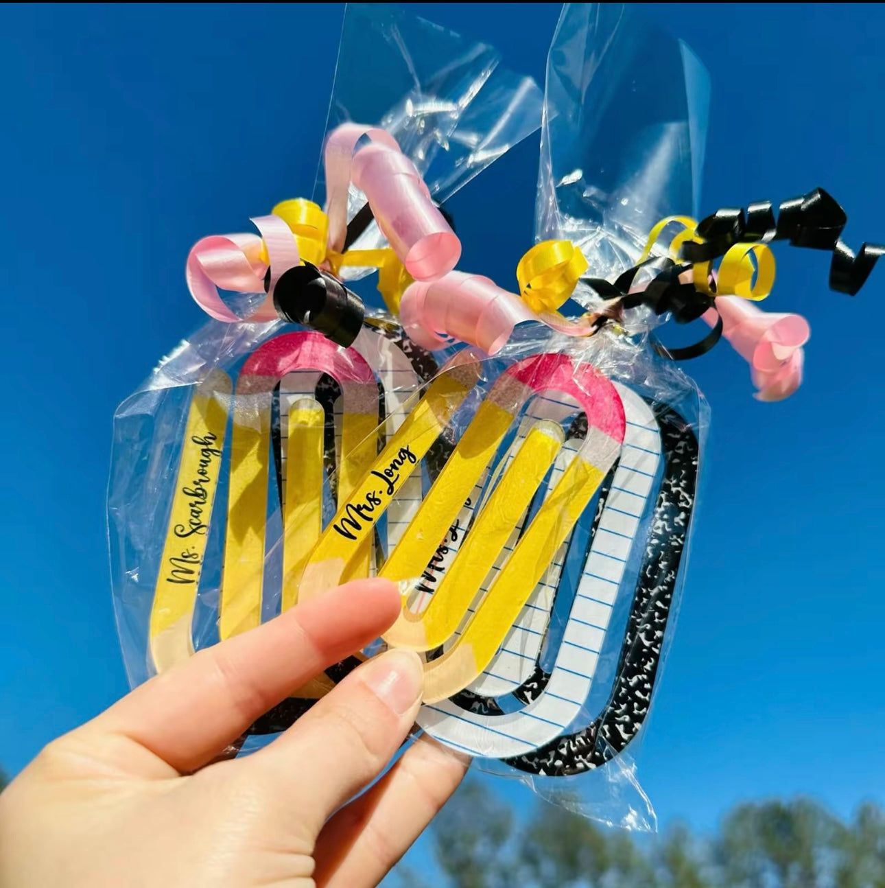 Jumbo Paper Clips